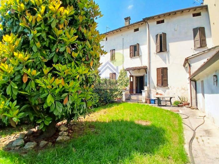 Casa con 6 locali in vendita in Via Crispi, Centro, Marcaria
