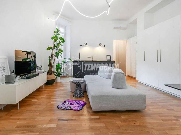 Appartamento bilocale in vendita in Via Volturno, Isola, Milano
