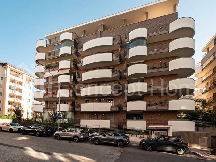 Appartamento trilocale in vendita in Via Giana Anguissola, Ardeatino Montagnola, Roma