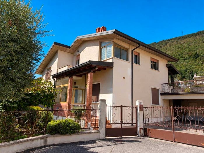 Casa con 6 locali in vendita in Via Guglielmo Oberdan, Centro, Concesio