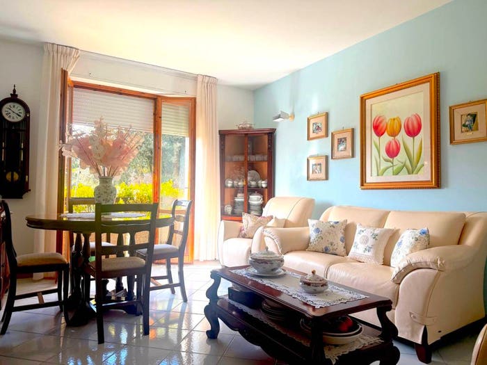 Appartamento trilocale in vendita in Via Maggio, Centro, Monteleone d'Orvieto