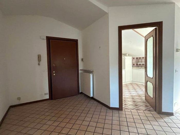 Appartamento trilocale in vendita in Via Genova, Centro, Rivergaro
