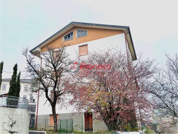 Casa con 6 locali in vendita in Via Finilmascher, Centro, Corna Imagna