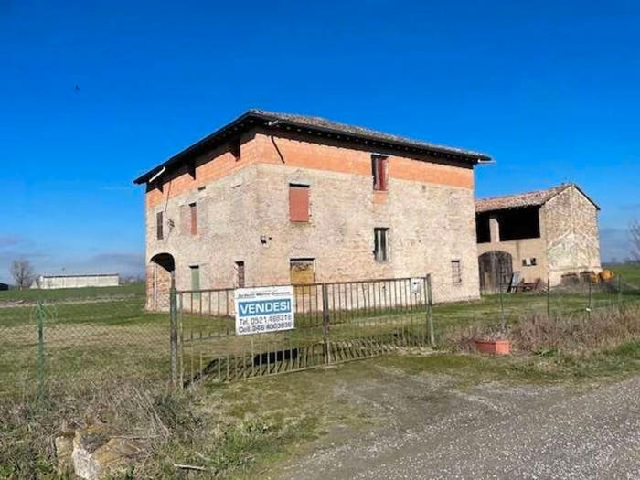 Casa con 6 locali in vendita in Strada Certosino No Number, Paradigna Centro Torri, Parma