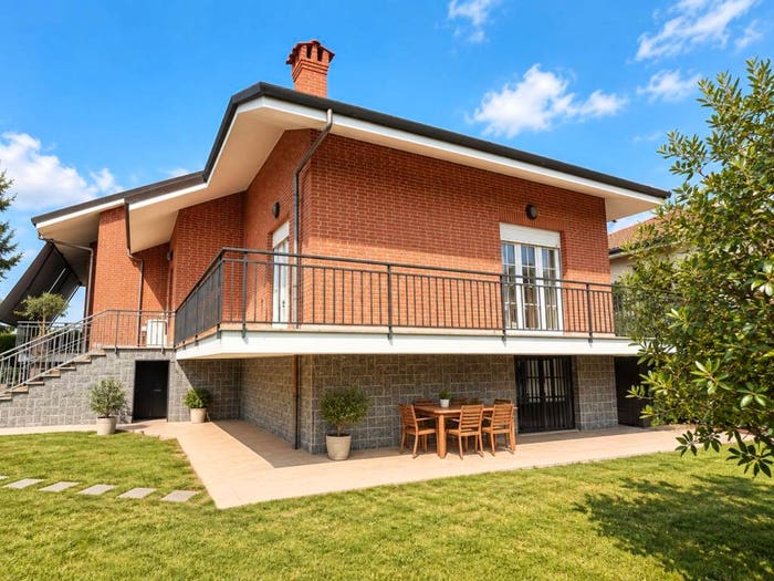 Casa con 6 locali in vendita in via rocciamelone, Centro, Pianezza