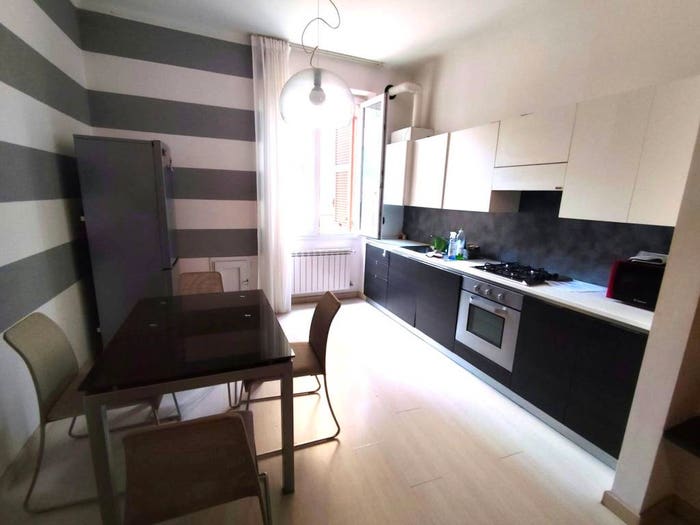 Appartamento trilocale in vendita in Via dei Landi, Sampierdarena, Genova