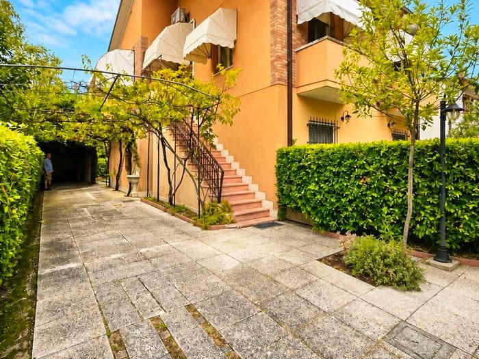 Casa quadrilocale in vendita in Via dei Mandorli, Gabicce Monte, Gabicce Mare