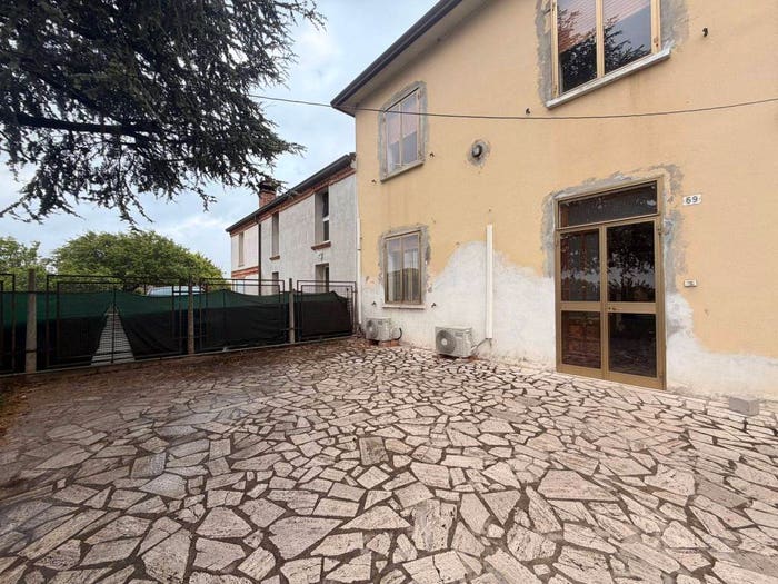 Casa con 5 locali in vendita in Corso della Vittoria, Centro, Legnago