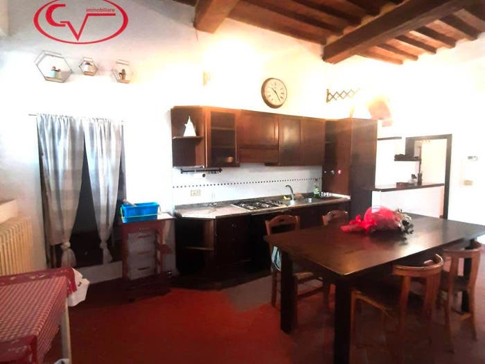 Appartamento quadrilocale in vendita in Via Marzia, Città, Montevarchi