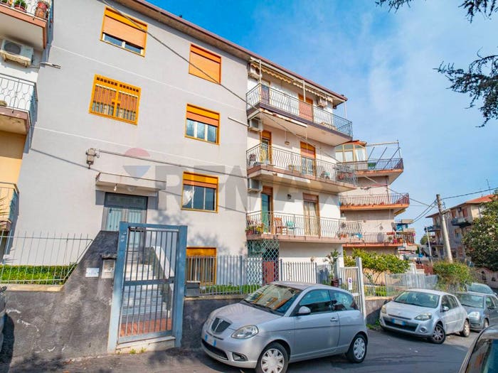Appartamento quadrilocale in vendita in Via del Mandorlo, Centro, Misterbianco