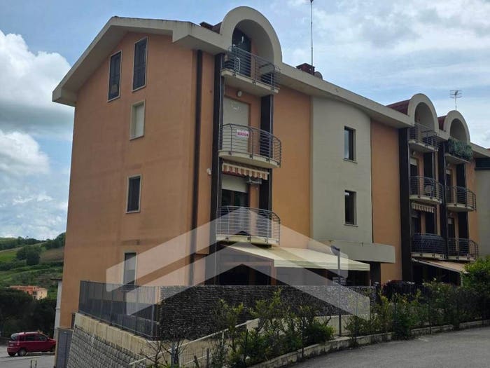 Appartamento trilocale in vendita in Via Sandro Pertini, Centro, Ripalimosani