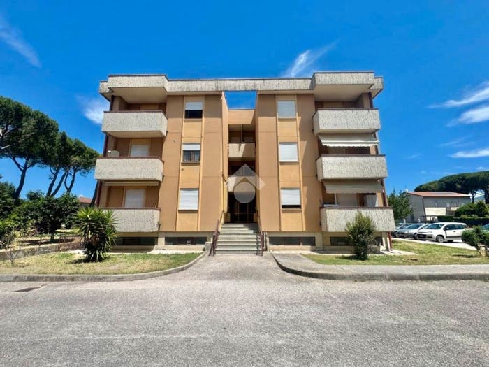 Appartamento trilocale in vendita in Via baglioni, Palazzo Petrignano, Assisi