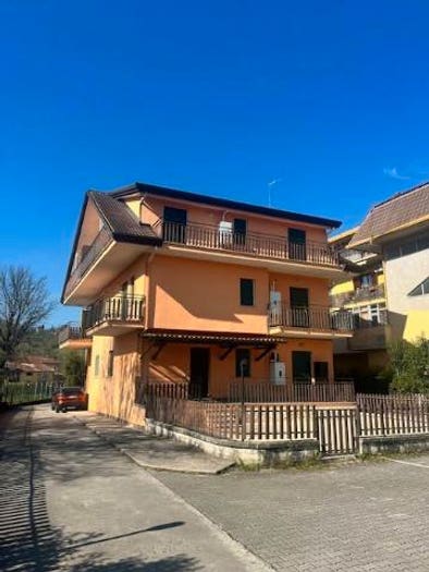 Appartamento trilocale in vendita in Via per Frosinone, Ceccano