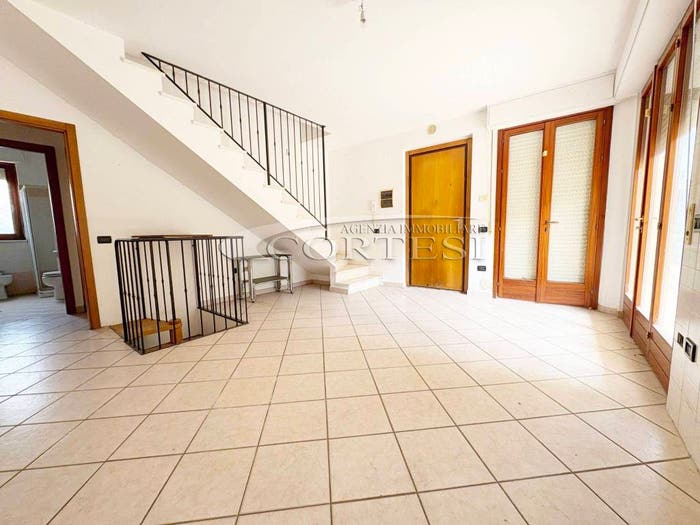 Appartamento trilocale in vendita in Via Pergolese, Centro, Mondolfo