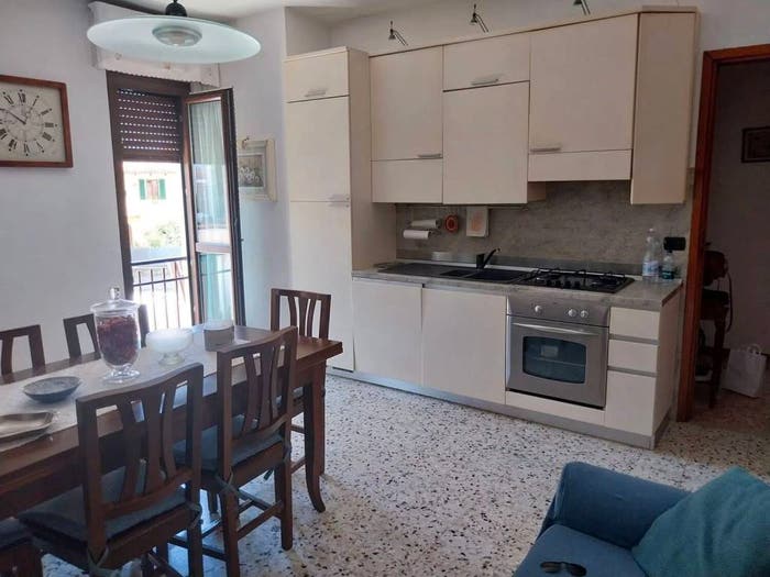 Casa con 6 locali in vendita in Piazza Vittorio Emanuele, Rodello