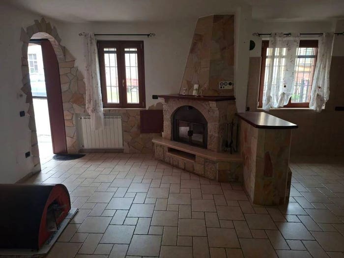 Casa con 6 locali in vendita in Via Mercato, Centro, Aliano