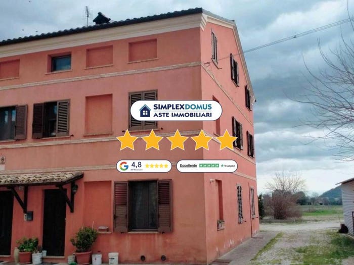 Appartamento con 5 locali in vendita in Contrada Majanesi, Treia