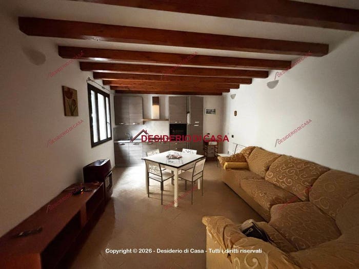 Casa trilocale in vendita in Via Miramare, Acquedolci
