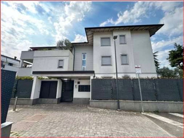 Appartamento trilocale in vendita in Passirana Biringhello, Rho