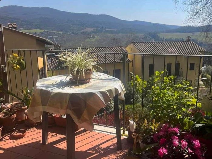 Appartamento quadrilocale in vendita in Via Tiberio Gazzei, Centro, Radicondoli