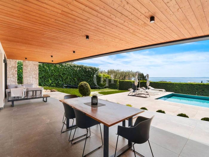 Casa trilocale in vendita in Via Alzeroni, Centro, Bardolino