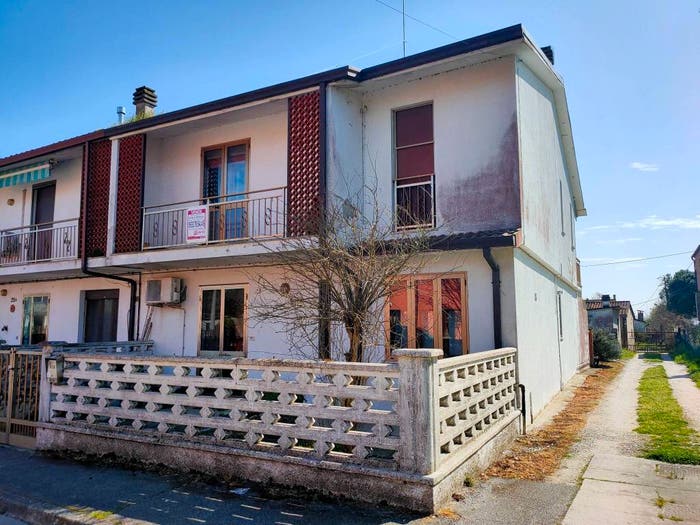 Casa con 6 locali in vendita in Piazza Vittorio Veneto, Bosco Mesola, Mesola