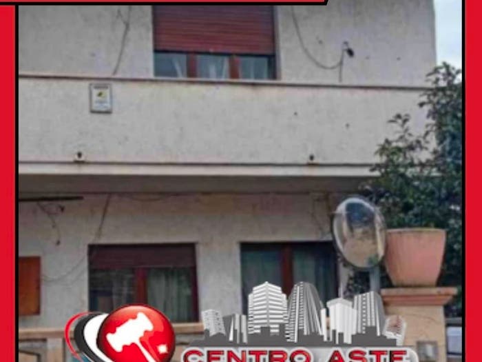 Appartamento quadrilocale in vendita in Via del Roccolo Foligno PG Italia, Sanmagno Sterpete Corvia, Foligno