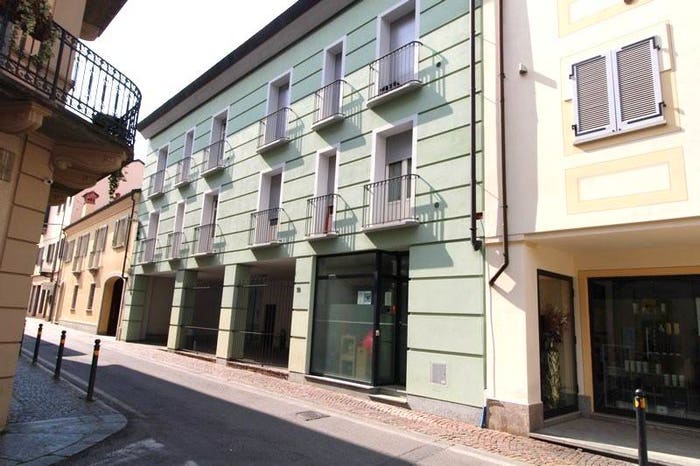 Appartamento trilocale in vendita in Via San Rocco, Centro, Bra