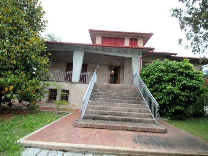 Casa con 6 locali in vendita in Viale Dante A, Centro, Corinaldo