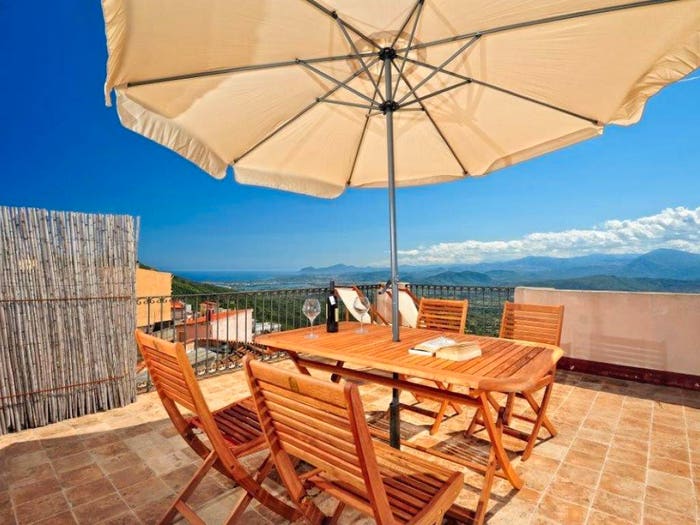 Casa quadrilocale in vendita in vico Mori, Centro, Baunei