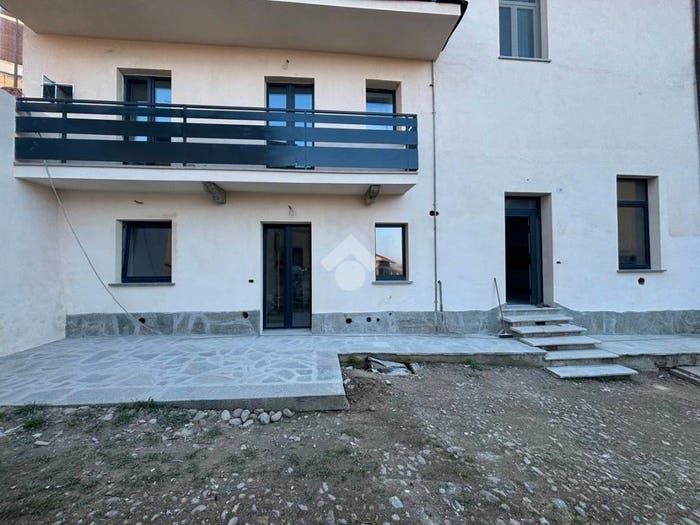 Appartamento quadrilocale in vendita in Via Castagneri, Centro, Front