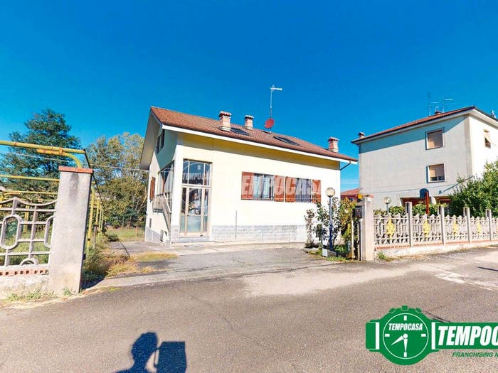 Casa con 6 locali in vendita in Strada del mezzano, Stazione Molare, Ovada