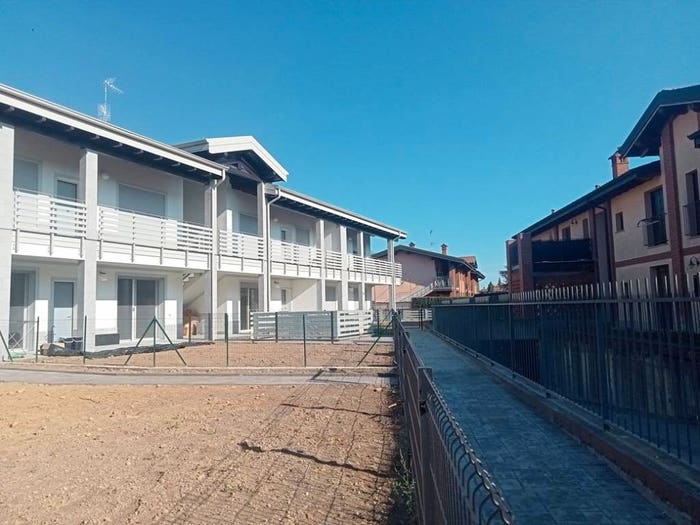 Appartamento trilocale in vendita in Via Madonna del Chiesuolo, Trivolzio