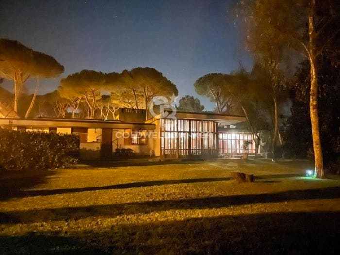 Casa con 6 locali in vendita in via dei fichi, Ronchi Poveromo, Massa