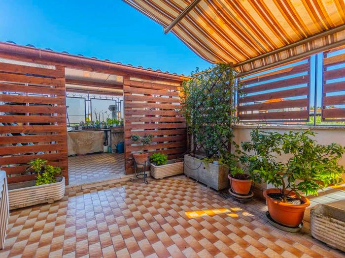 Appartamento trilocale in vendita in Via Bottidda, Rocca Cencia, Roma