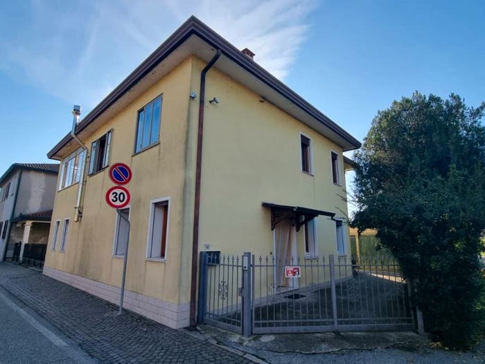Casa con 5 locali in vendita in Via Roma, Centro, Pontelongo