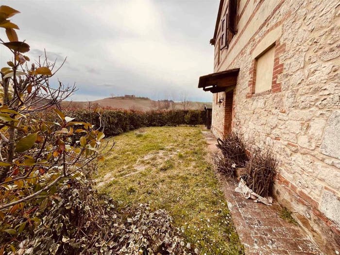 Appartamento con 5 locali in vendita in SP, Castelnuovo Berardenga