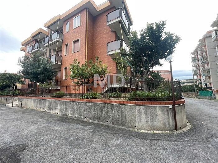 Appartamento trilocale in vendita in Loano