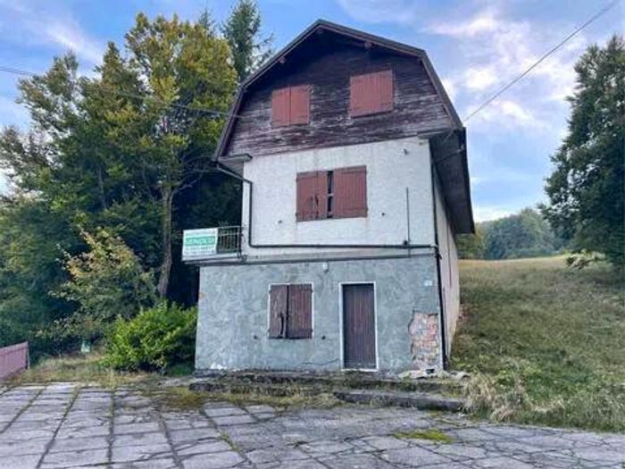 Casa in vendita in Strada Casagalvana, Schia, Tizzano Val Parma