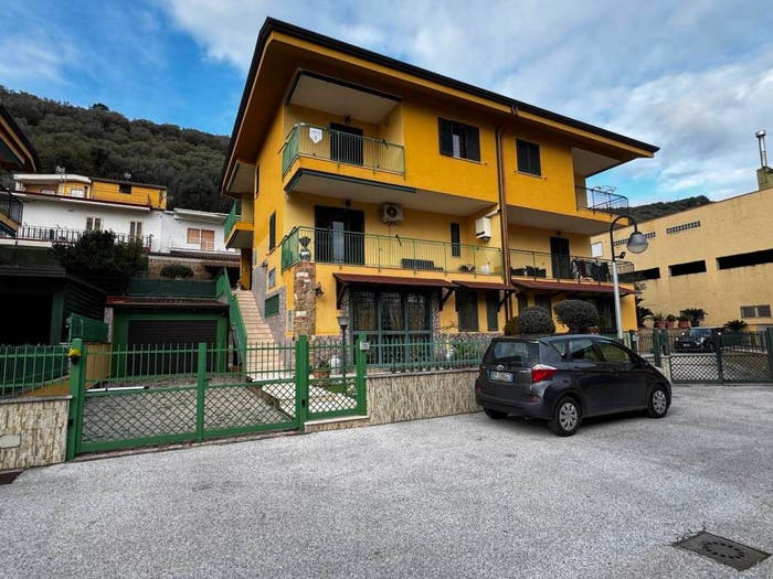 Casa con 5 locali in vendita in Via Marco Taliento, Centro, Roccarainola