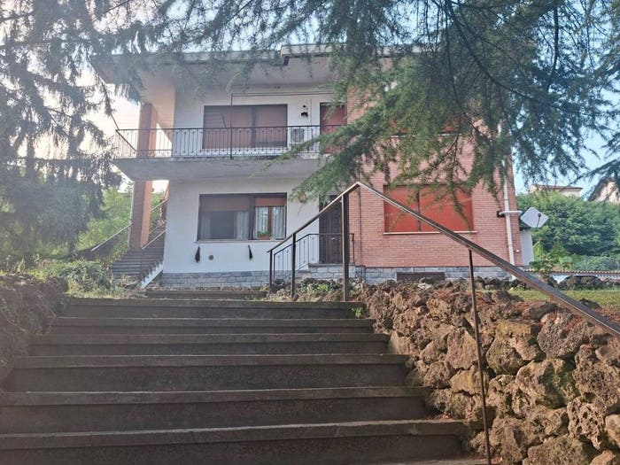 Casa con 6 locali in vendita in Lu, Lu e Cuccaro Monferrato