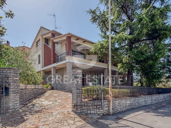 Casa con 6 locali in vendita in Via A Gramsci, Pietrafitta, Piegaro