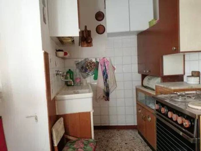 Casa con 6 locali in vendita in Via Ponte Tresa, Centro, CadeglianoViconago