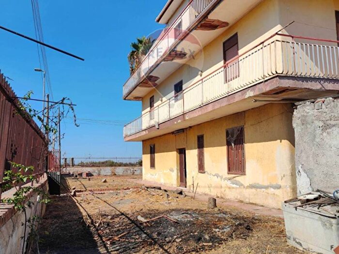 Casa con 6 locali in vendita in via Pantelleria, Piano Tavola, Belpasso