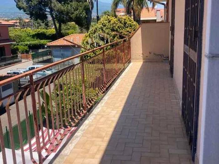 Appartamento quadrilocale in vendita in Via Marchese Di Casalotto, Centro, Aci Sant'Antonio