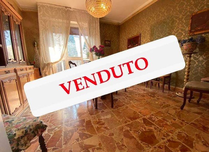 Appartamento trilocale in vendita in Via Pasubio, Abbiategrasso