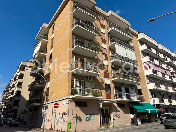 Appartamento quadrilocale in vendita in Via Caduti sul Lavoro, Centro Storico Corso Trieste, Caserta