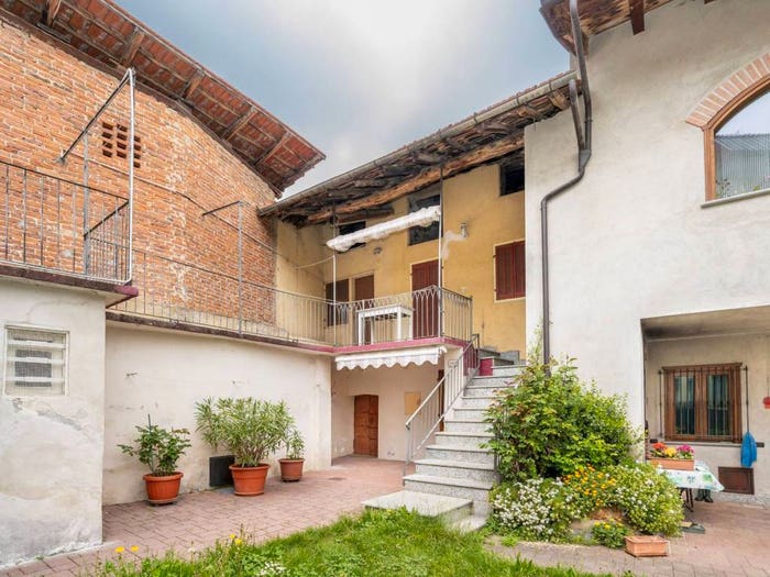 Casa quadrilocale in vendita in Via Palazzo comunale, Centro, Bernezzo