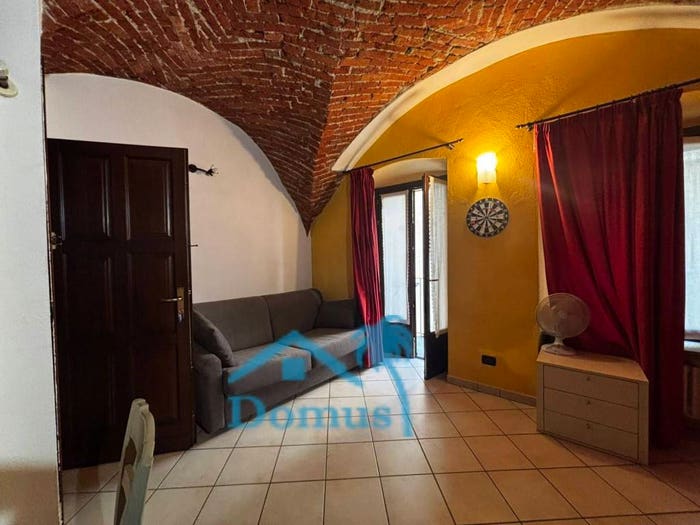 Appartamento monolocale in vendita in Piazza San Donato, Centro Storico, Pinerolo