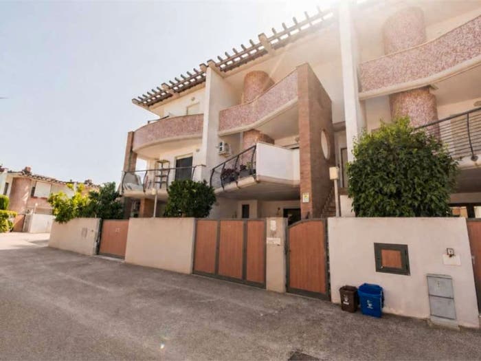 Casa con 6 locali in vendita in Cappelle sul Tavo